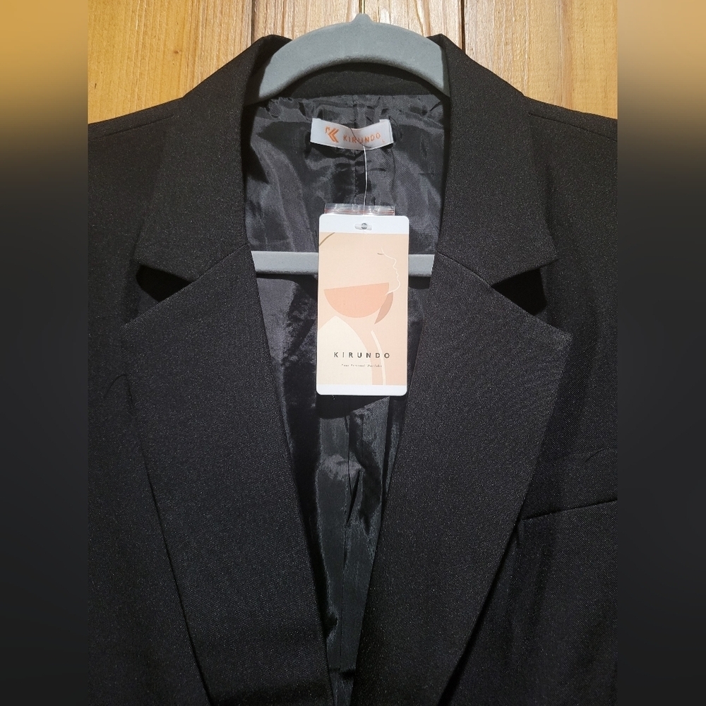 Kirundo Women's Black Blazer - Picture 3 of 12